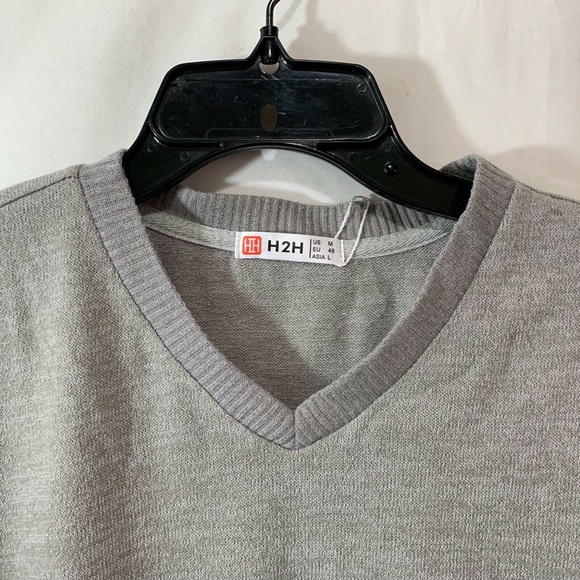 H2H Men NWT Casual Slim Fit Pullover V-Neck Lightweight Sweater Light Grey Med - Picture 2 of 5